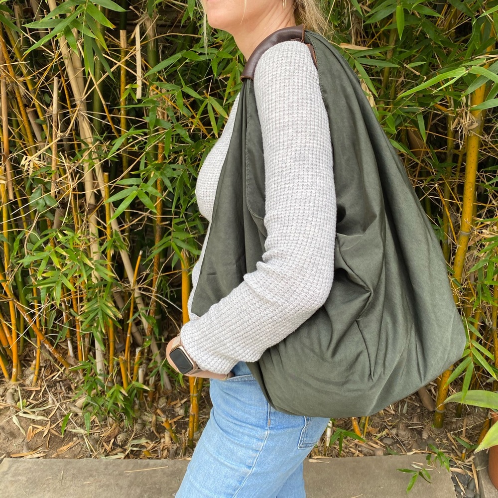 Monserate se Luca Besso Microfiber Hobo Bag